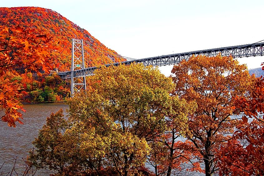 bear mountain bridge with autumn mountain view