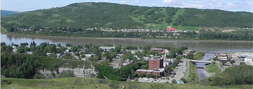 Different neighborhoods in Peace River with Misery Mountain in the background.