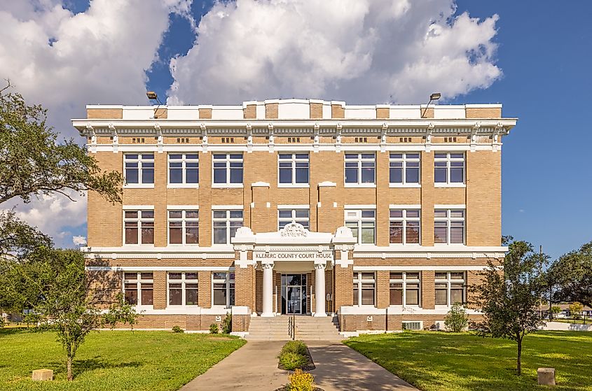 The Kleberg County Courthouse, Kingsville, Texas.