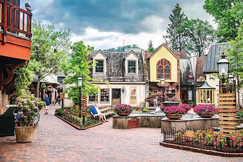 Gatlinburg, Tennessee, USA: Amazing architecture of the tourist city, known for travel and shopping.