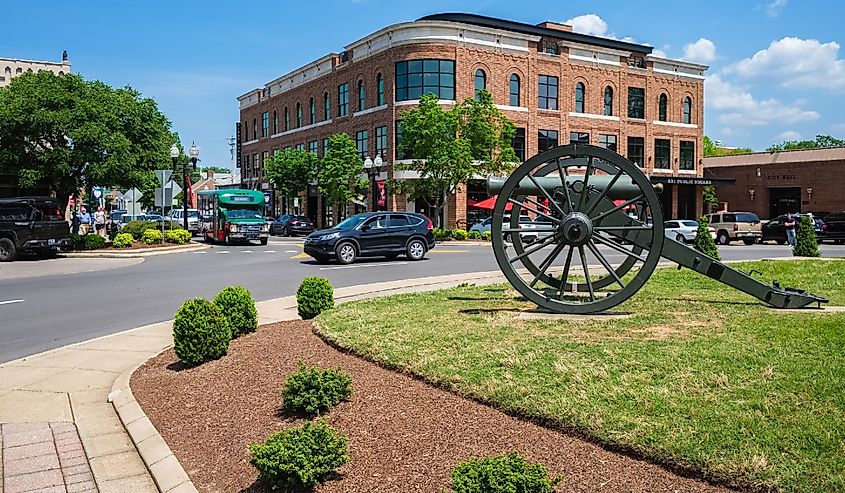 Memorial to the confederate solders of the American Civil War along Main Street in Franklin, Tennessee.