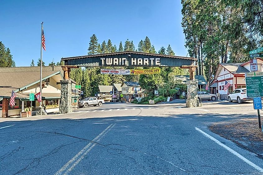 The town of Twain Harte in California, via https://betteraltitude.com/tuolumne-county/twain-harte/