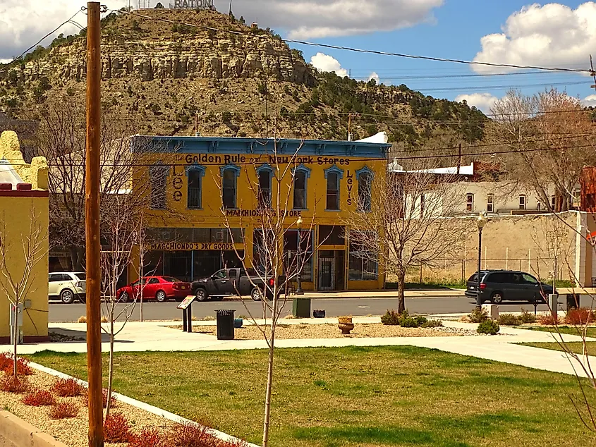 North America, United States, New Mexico, county of Colfax, town of Raton, building facade