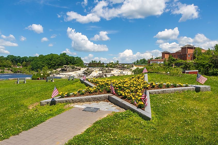 Gold Star Mothers Memorial in Veterans Memorial Park with Lewiston Falls in the background