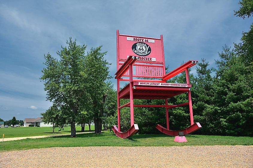 The giant Rocking Chair of the Fanning outpost general store on the Route 66.