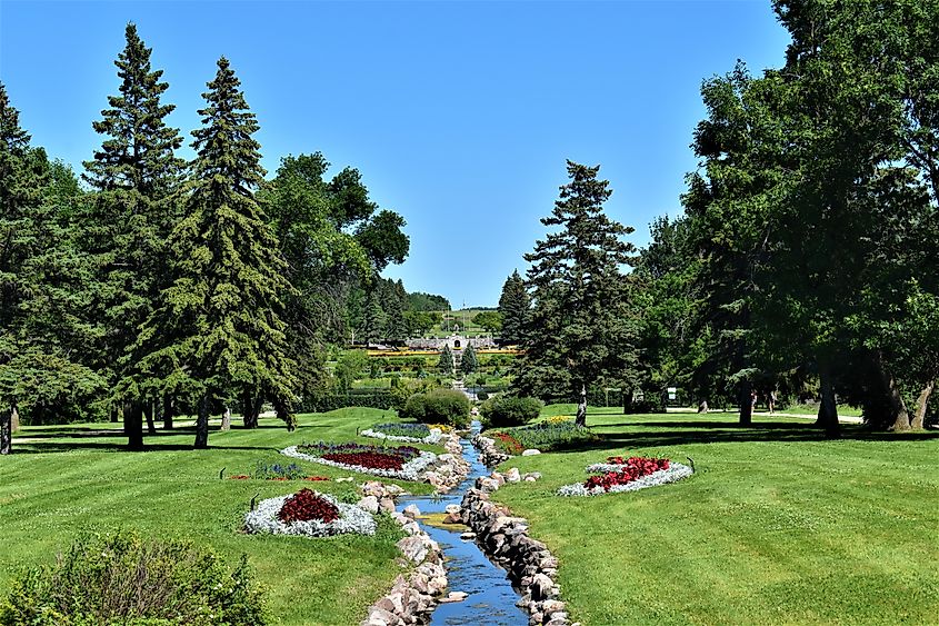 Looking east towards the stonewall entrance at the International Peace Gardens