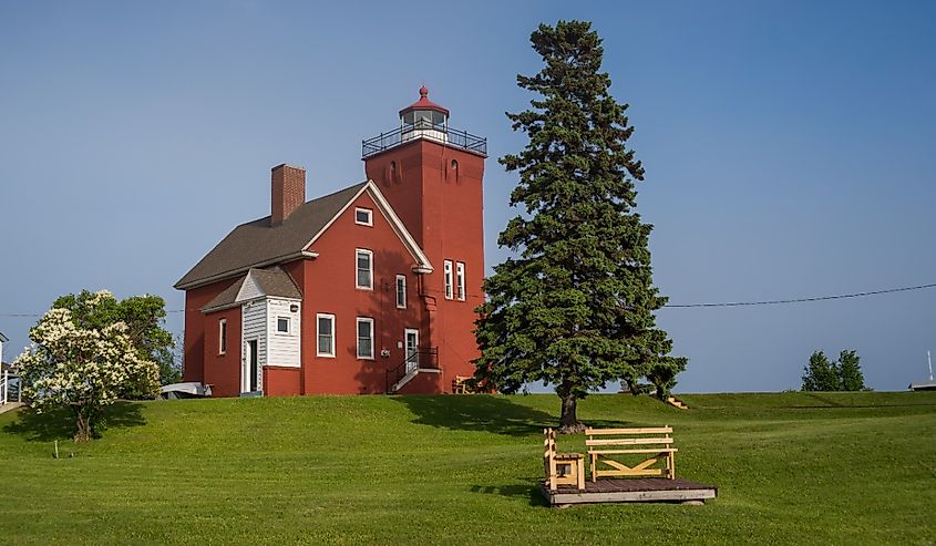 The Two Harbors Light is the oldest operating lighthouse in the US state of Minnesota.