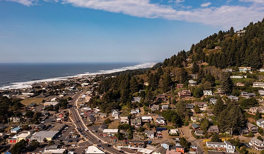 Oregon Coast Highway 101 winding through town of Yachats at the Central Oregon Coast.