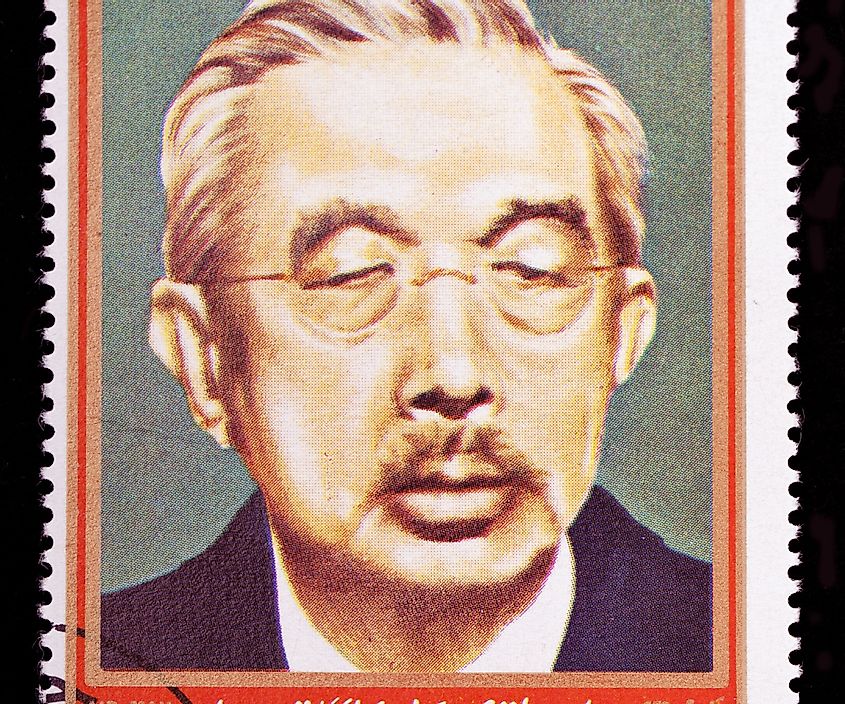 An illustration of Emperor Hirohito on a postage stamp. 