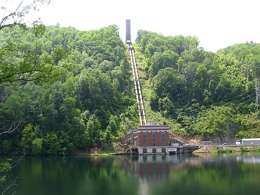 Santeetlah Development powerhouse on the Little Tennessee River (Cheoah Reservoir).