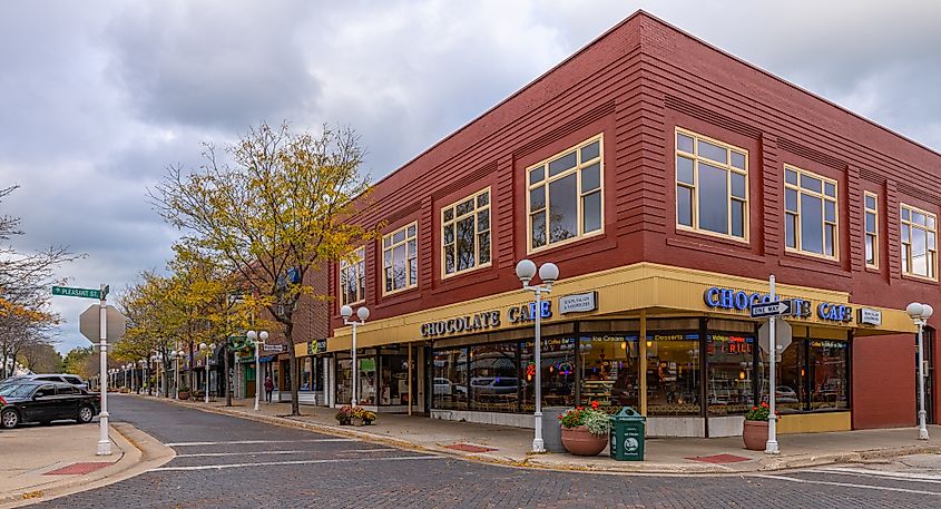 The business district on State Street in St. Joseph, Michigan, USA. 