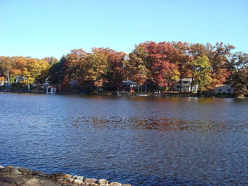 Fall colors along Rainbow Lake, New Jersey