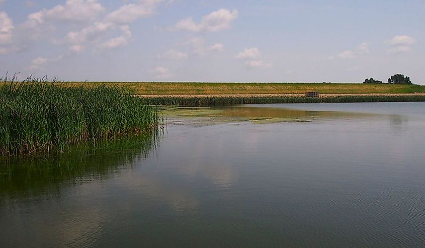 Renwick Dam creating Lake Renwick, Icelandic State Park, North Dakota