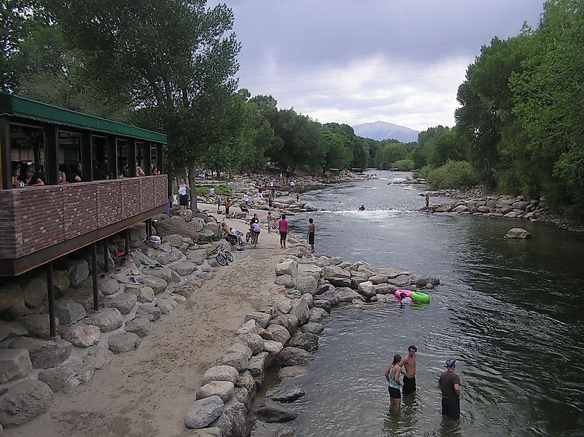 Salida, Colorado. In Wikipedia. https://en.wikipedia.org/wiki/Salida,_Colorado By Galt57 - Own work, CC BY-SA 3.0, https://commons.wikimedia.org/w/index.php?curid=11171015