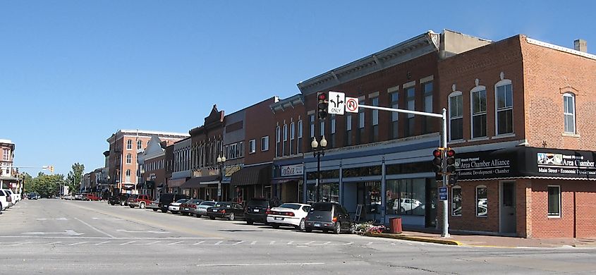Downtown street in Mount Pleasant, Iowa.