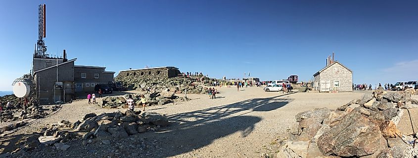 Summit panorama looking north at Mount Washington State Park, New Hampshire.