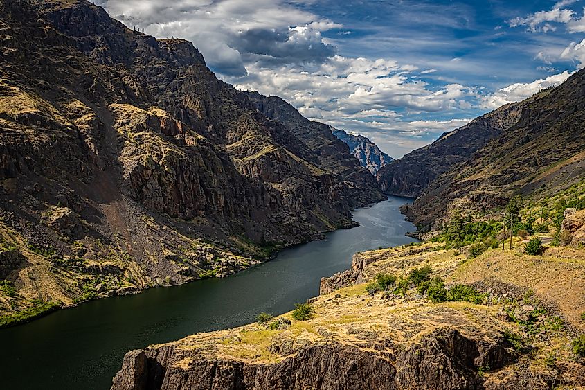 A view of the Snake River running through Hells Canyon