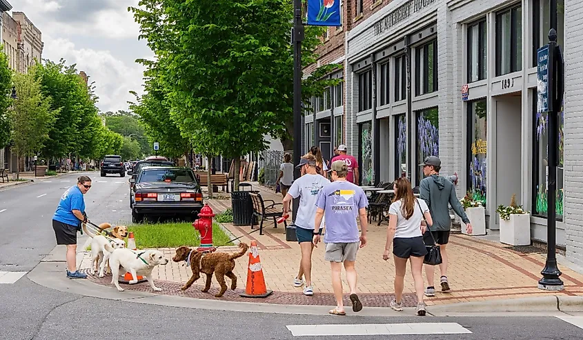 Downtown street in Washington, North Carolina.