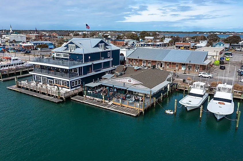 Harbor restaurant in Morehead City, North Carolina. Image: Kyle J Little via Shutterstock.