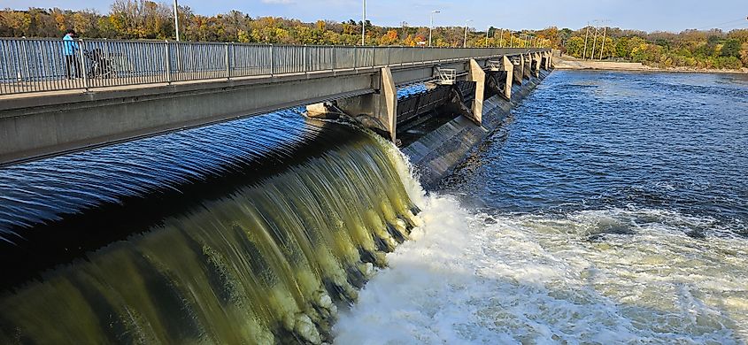 Coon Rapids dam looking north from the Brooklyn Park side.