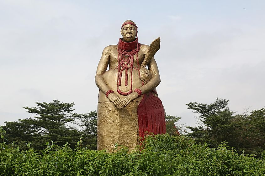 Benin City, Nigeria. Benin Chief Statue, at Oba Ovonramwen Square, Ring Road. Editorial credit: Africulture / Shutterstock.com