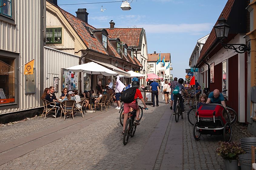 The bustling main strip of Mariefred, Sweden