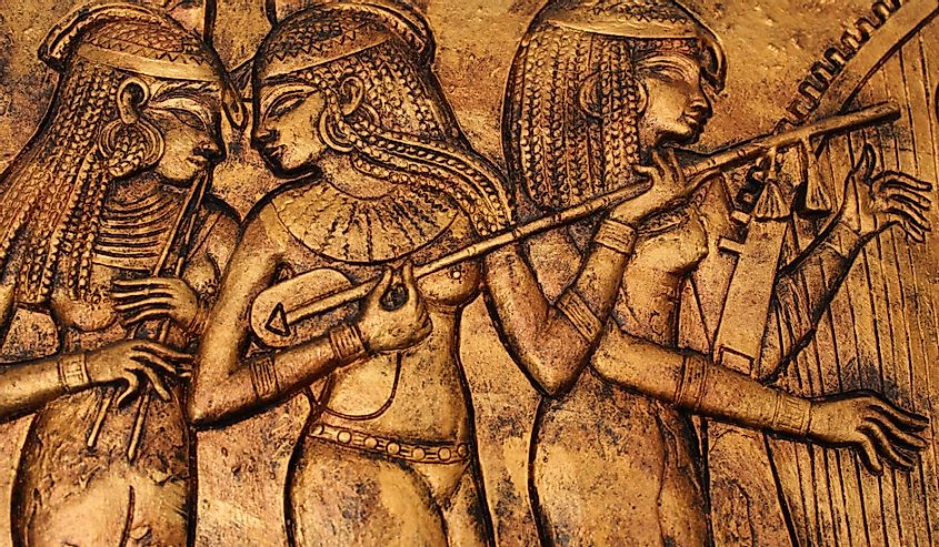 Artifact of women socializing in Ancient Egypt