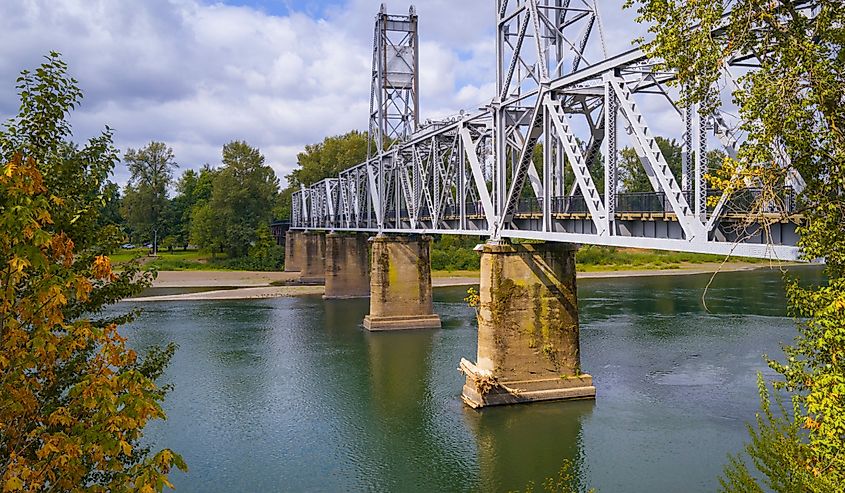 Union Street Railroad Bridge over Willamette River at Riverfront City Park in Salem, Oregon