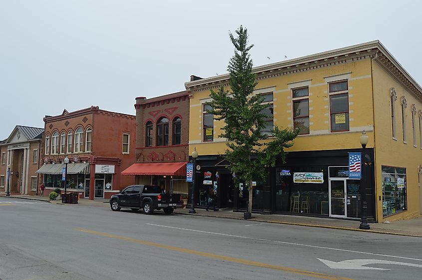 Looking south on Main Street (Kentucky Route 1247) from the intersection with Mount Vernon Street (Kentucky Route 80) on the public square in Somerset, Kentucky, United States. This block is part of the South Courthouse Square Historic District, a historic district that is listed on the National Register of Historic Places.