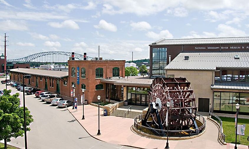 Elevated view of National Mississippi River Museum & Aquarium