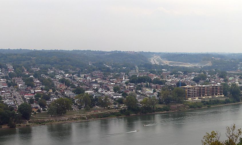 A view of Bellevue, Kentucky from Eden Park in Cincinnati, Ohio.