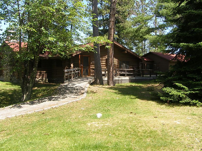 Historic Meadwood Lodge