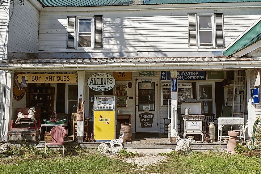 Exterior of Steam Mill Antiques historic farmhouse