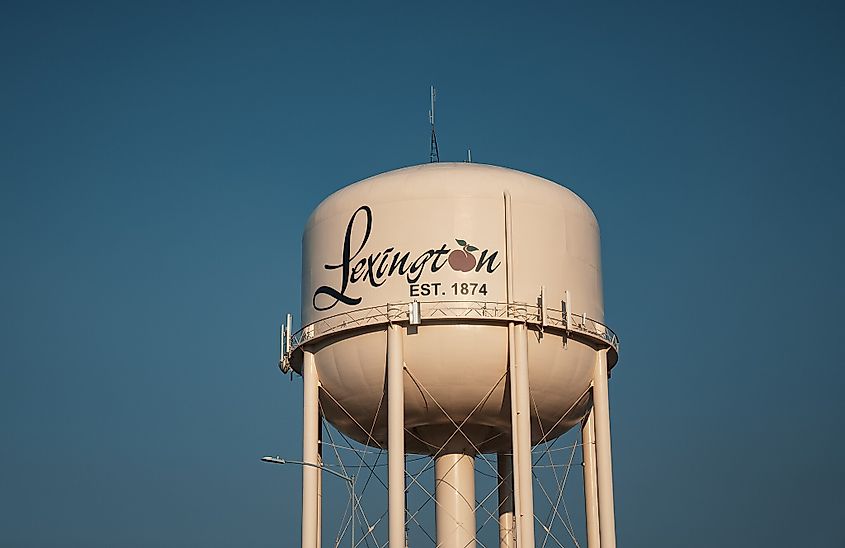 The water tower in the city of Lexington, Nebraska.