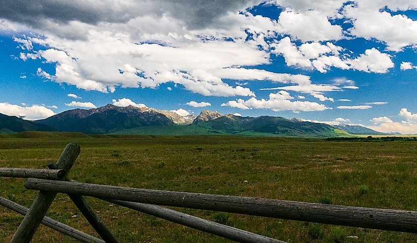 Mountains in Custer Gallatin National Forest