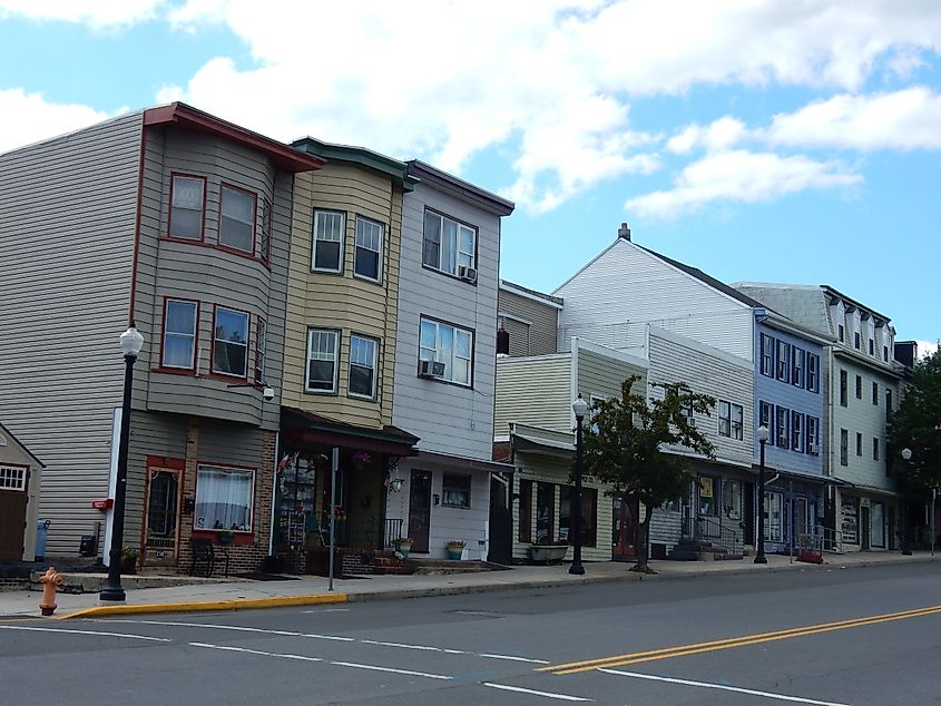 Main Street, Shenandoah, Pennsylvania. By Shuvaev - Own work, CC BY-SA 4.0