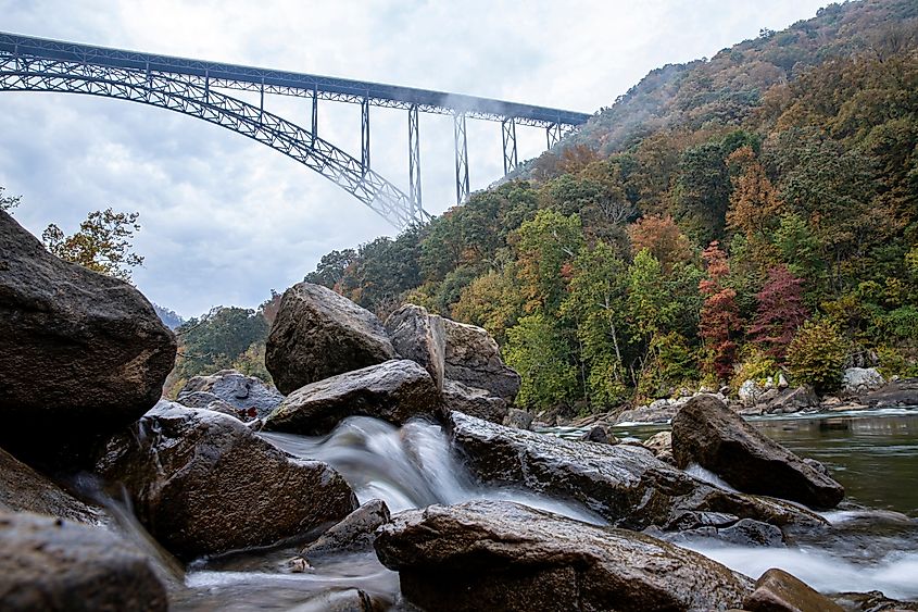 Beautiful landscape view of New River Gorge National Park in West Virginia. Credit: BlueBarronPhoto/Shutterstock.com