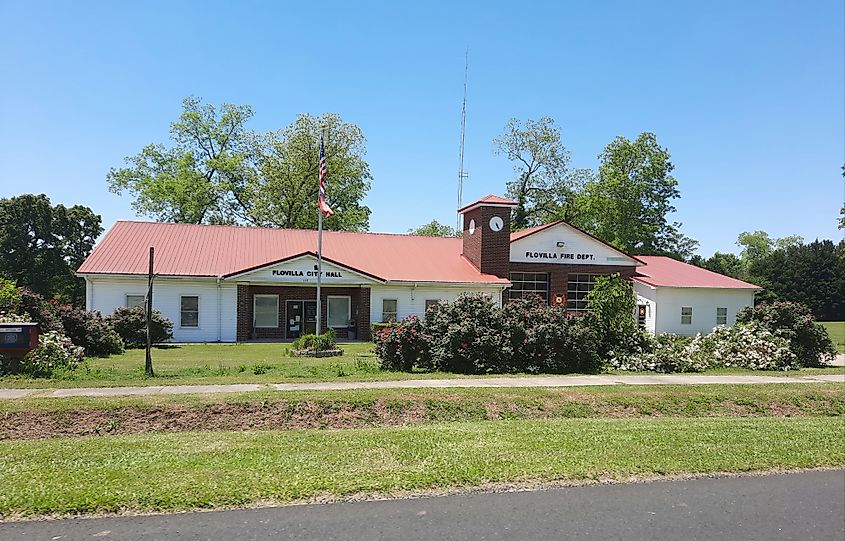 Flovilla City Hall.