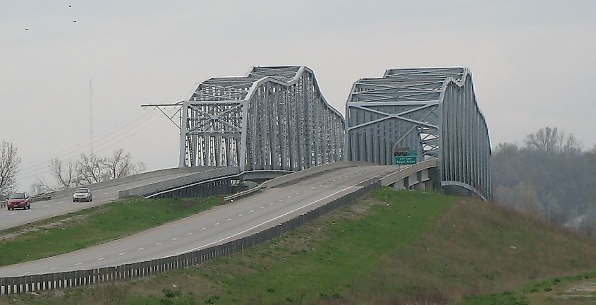 Liberty Bend Bridge, built in 1949 to replace the old Liberty Bend Bridge two miles north. 