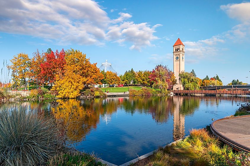 Fall foliage in Spokane, Washington.