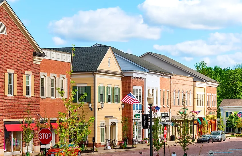 View of First and Main in the town of Hudson, Ohio. Image credit: Kenneth Sponsler / Shutterstock.com