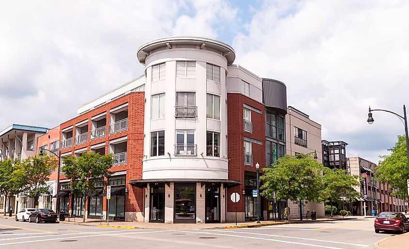 A building with retail shops and offices in Pittsburgh, Pennsylvania