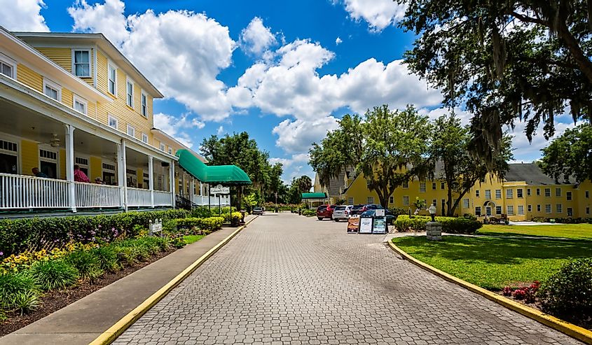 The historic Lakeside Inn and verandah in Mount Dora, Florida,