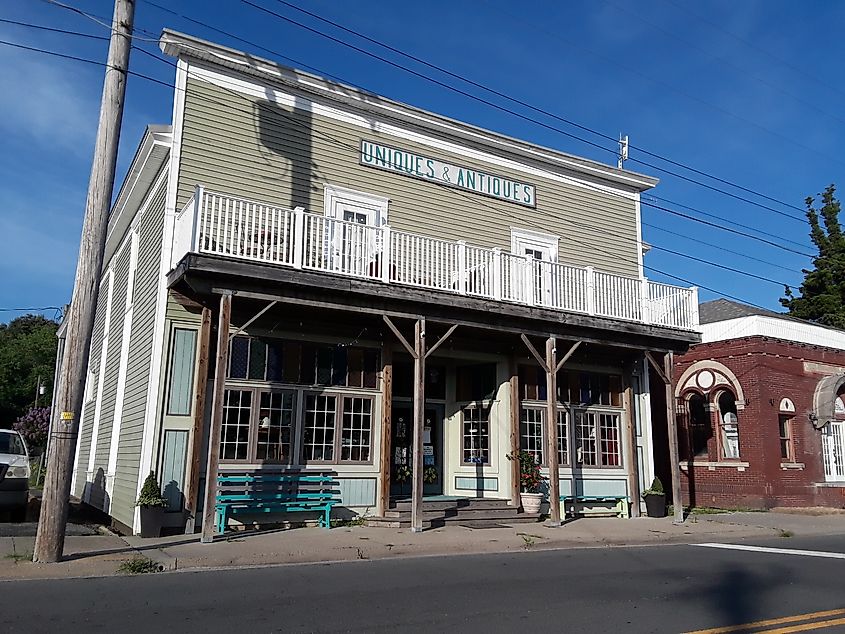 Uniques & Antiques shop in Melfa, Virginia.