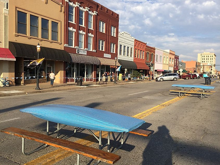 Enid, Oklahoma. Image credit: Kiddo27 via Wikimedia Commons.