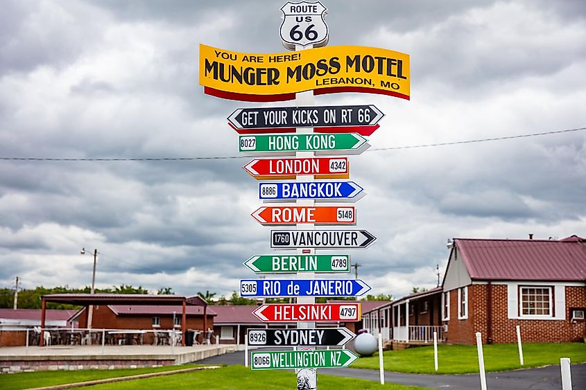 Route 66 Motel funny signpost, travel destinations, USA, Lebanon Missouri