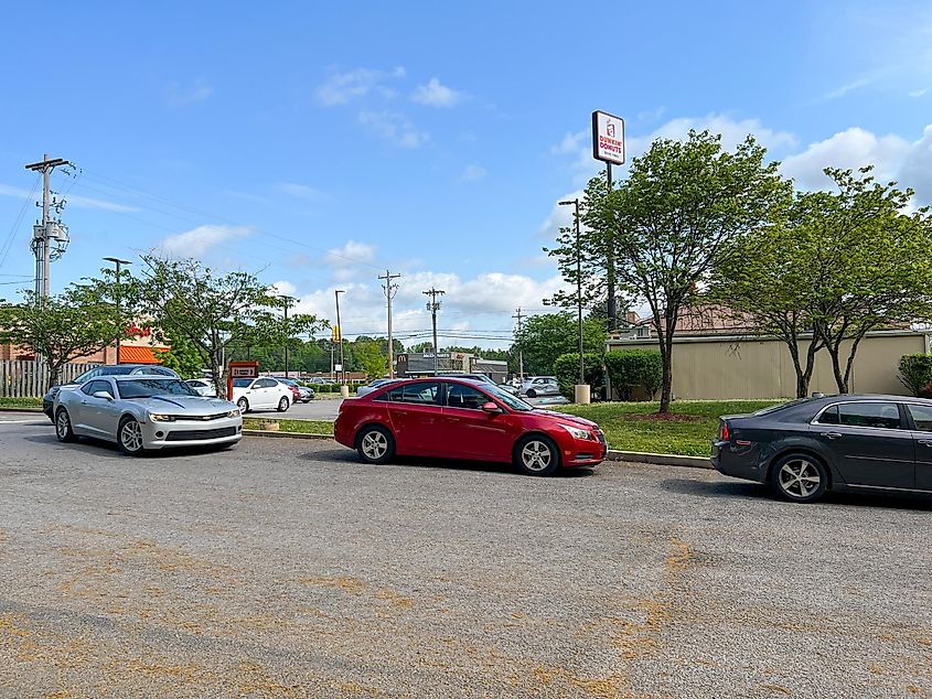 Street view in Manchester, Kentucky, via Joni Hanebutt / Shutterstock.com