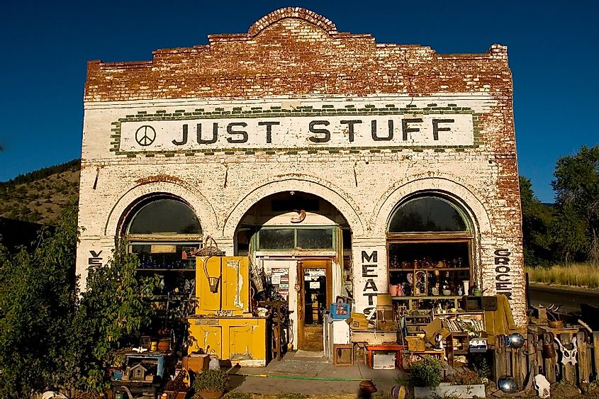 Photo of a junk store near Lakeview, Oregon called just stuff