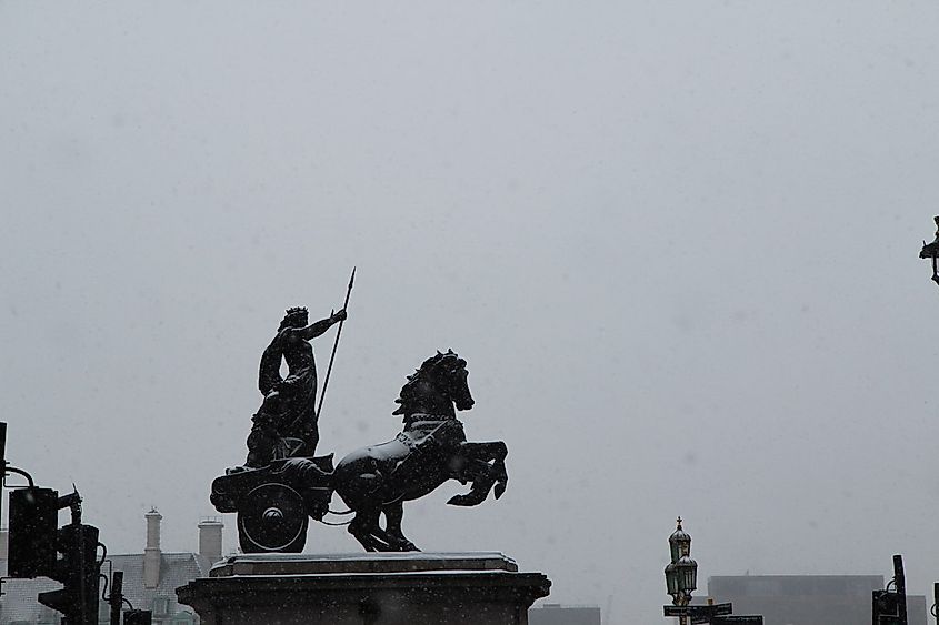 Boadicea and Her Daughters sculpture, London, England