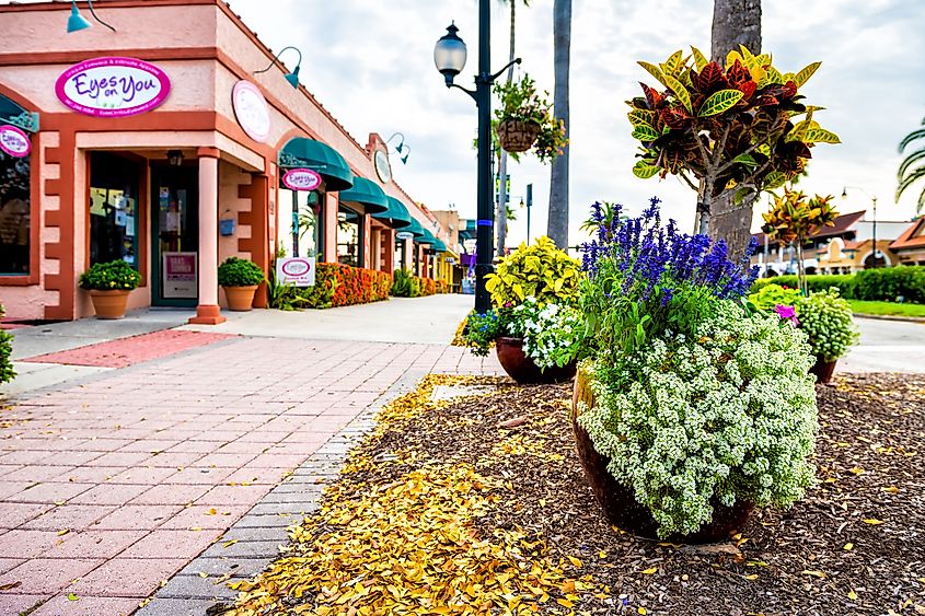 The beautiful West Venice Avenue in Venice, Florida. Andriy Blokhin / Shutterstock.com
